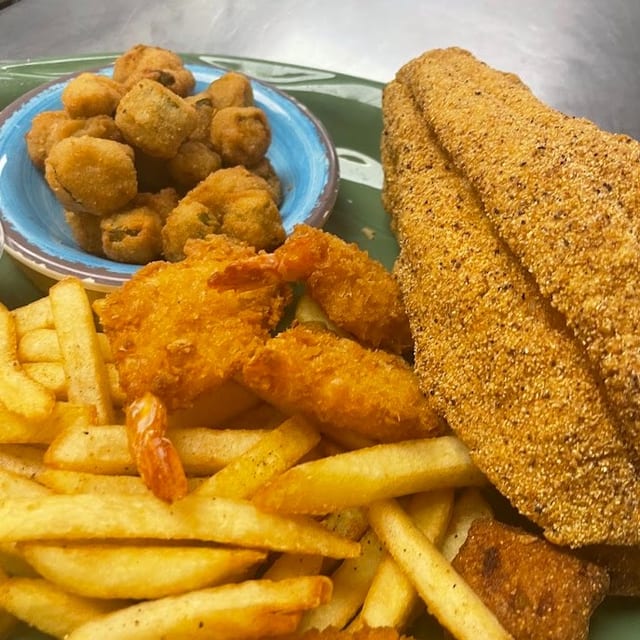 Combo Plate (1 Fish 4 SHRIMPS).